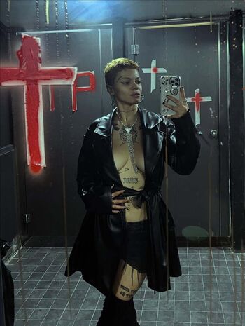 Full leaked Myorenzii private onlyfans photo