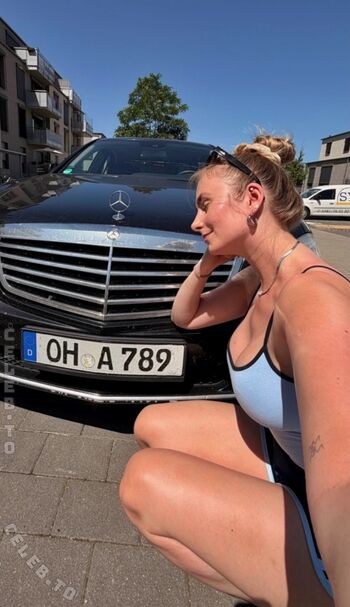 Full leaked Naadine page private onlyfans photo