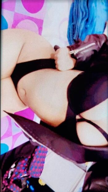 Full leaked Naailah hosein private onlyfans photo