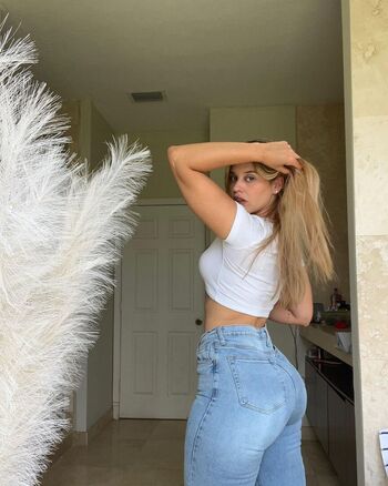 Full leaked Nadiag private onlyfans photo