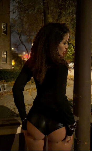 Full leaked Nadiamcbainn private onlyfans photo