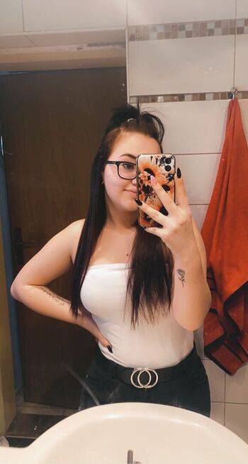 Full leaked Nadine luisa private onlyfans photo