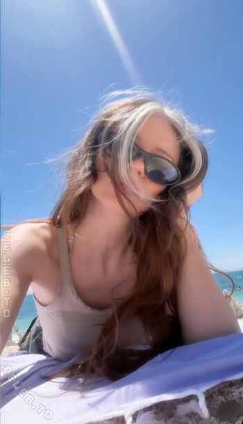 Full leaked Nadinebreaty private onlyfans photo