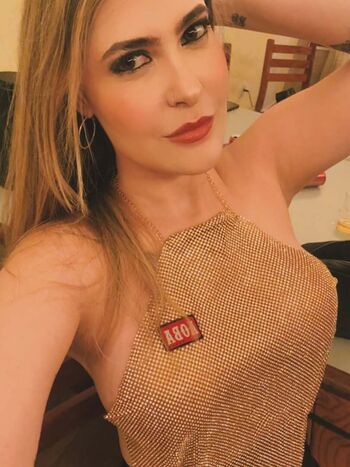 Full leaked Nahzinhaa private onlyfans photo