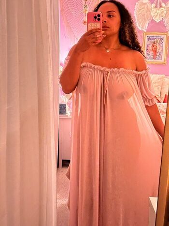 Full leaked Naiyah rosen private onlyfans photo