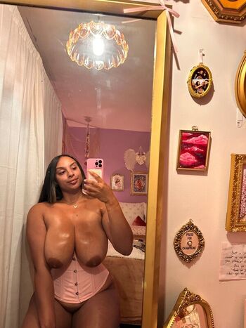 Full leaked Naiyah rosen private onlyfans photo