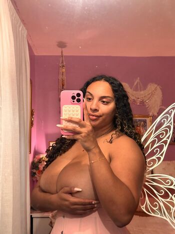 naiyah_rosen33