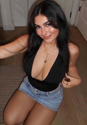 Full leaked Naiyha alkarim private onlyfans photo