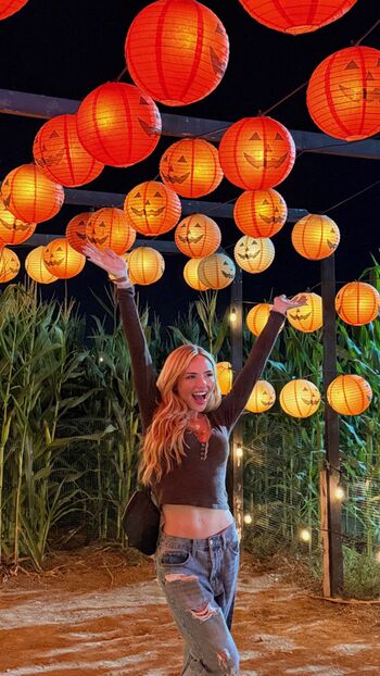 Natalie Alyn Lind