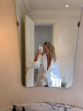 Full leaked Natasha oakley page private onlyfans photo