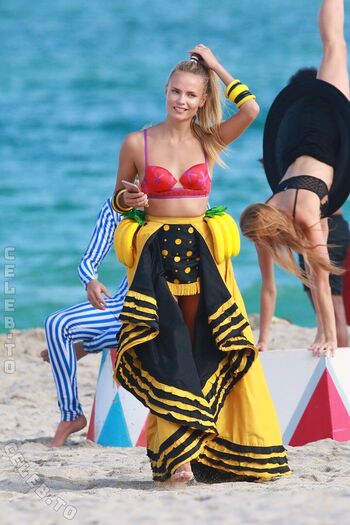 Full leaked Natasha poly page private onlyfans photo