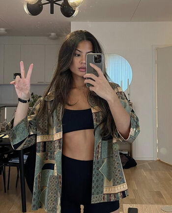 Full leaked Nathalie lok page private onlyfans photo