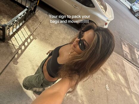 Full leaked Nathalie lok page private onlyfans photo
