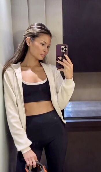 Nathalie Lok