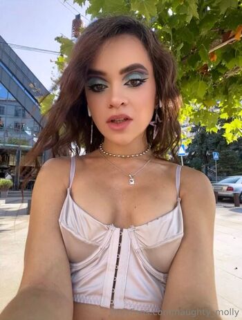 naughty_molly