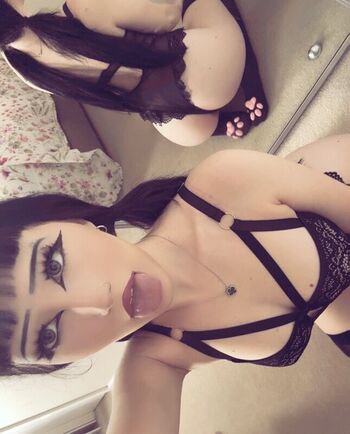naughtypups1