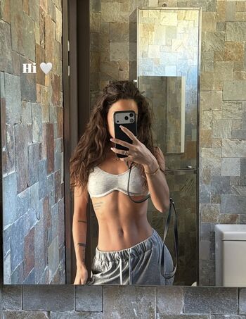 Full leaked Nawakkkkkkk private onlyfans photo