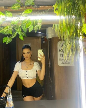 Full leaked Nazli gul private onlyfans photo