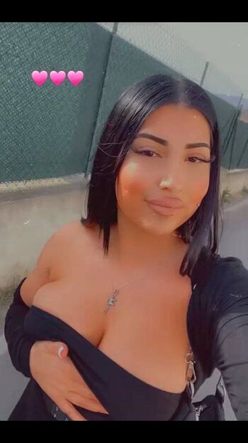 Full leaked Nazly ddl private onlyfans photo
