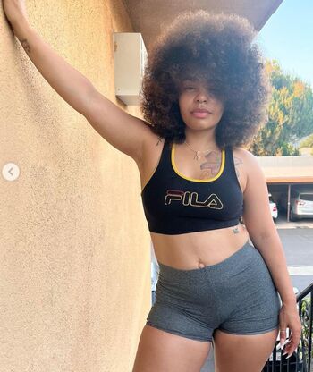 Full leaked Nelliface private onlyfans photo