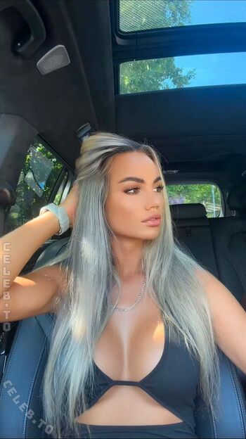 Nelly_nell