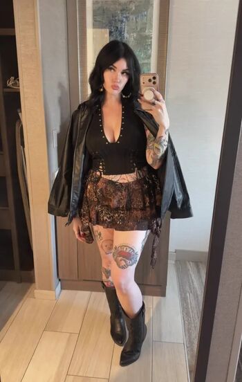 Full leaked Nerdy lil peach private onlyfans photo