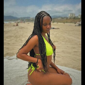 Full leaked Nia sondaya page private onlyfans photo