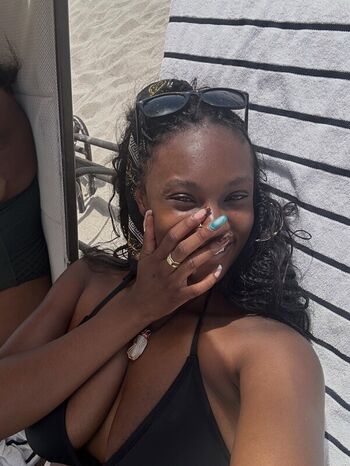 Full leaked Nia sondaya page private onlyfans photo
