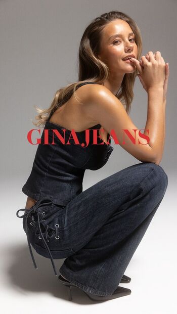 Full leaked Nicola cavanis page private onlyfans photo