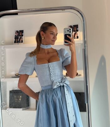 Full leaked Nicola cavanis private onlyfans photo
