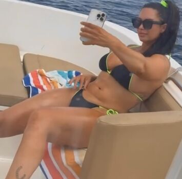 Full leaked Nicoleyourswflrealtor private onlyfans photo