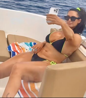 Full leaked Nicoleyourswflrealtor private onlyfans photo
