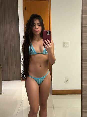 Nicoly akiyamaa