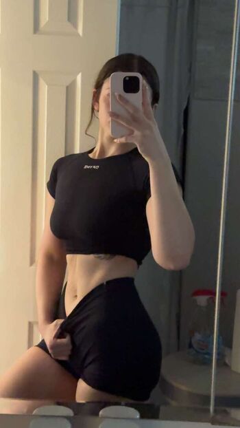 Full leaked Nikki woods private onlyfans photo