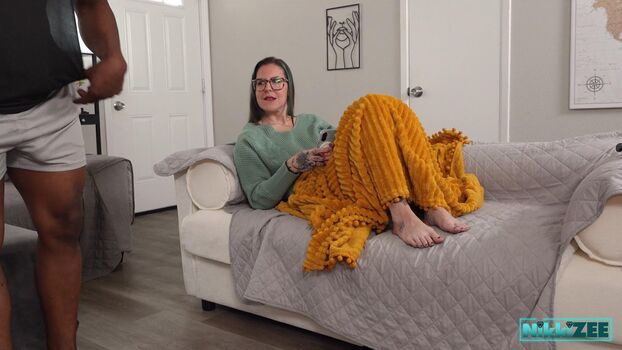 Full leaked Nikki zee page private onlyfans photo