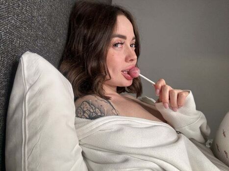 Full leaked Nikkydandeli private onlyfans photo