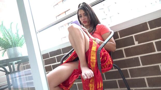 Full leaked Niksindian private onlyfans photo