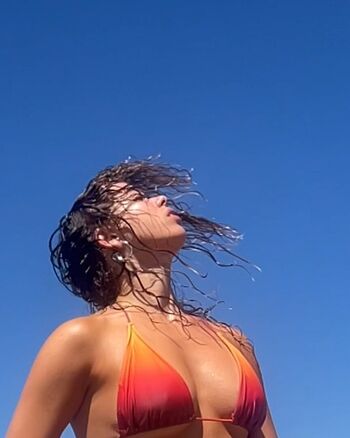 Full leaked Nilufer yanya private onlyfans photo