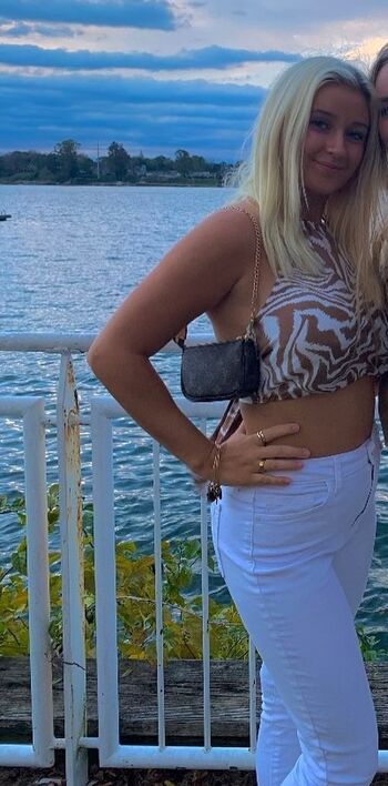 Full leaked Dani daniels / private onlyfans photo