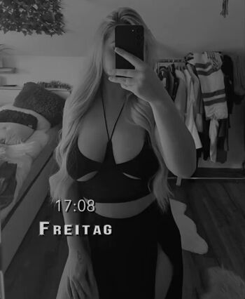 Full leaked Ninamagnes private onlyfans photo