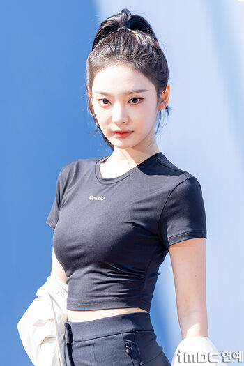 Full leaked Ningning aespa page private onlyfans photo