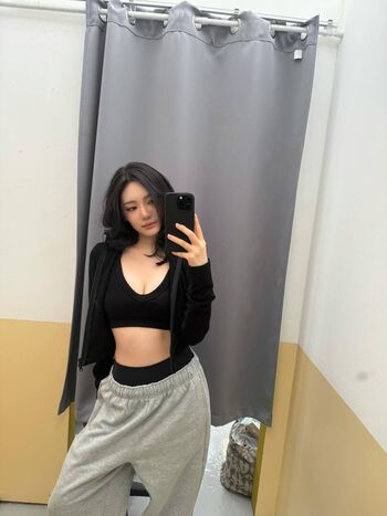 Full leaked Ningning aespa page private onlyfans photo