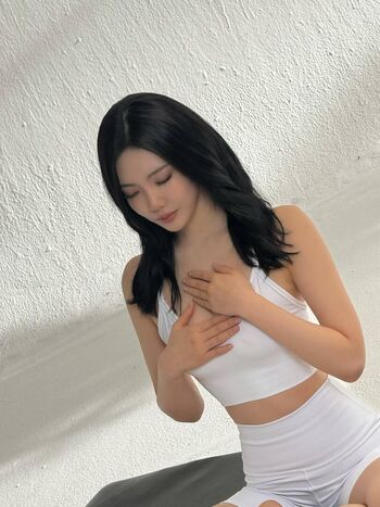 Full leaked Ningning aespa page private onlyfans photo
