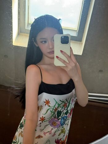 Full leaked Ningning aespa page private onlyfans photo