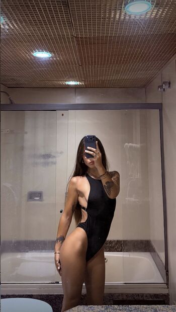 Full leaked Ninussik private onlyfans photo