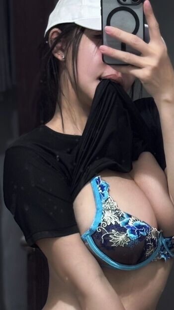 Full leaked Niparat konyai private onlyfans photo