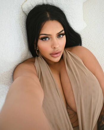 Full leaked Nivien kharbeiti private onlyfans photo
