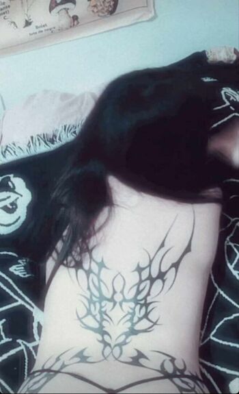Full leaked Niviferum private onlyfans photo