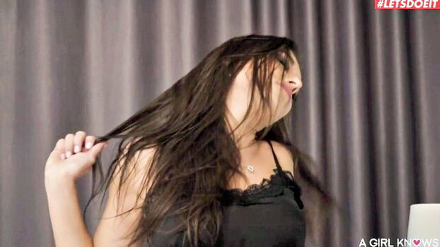 Full leaked Nnayetak private onlyfans photo