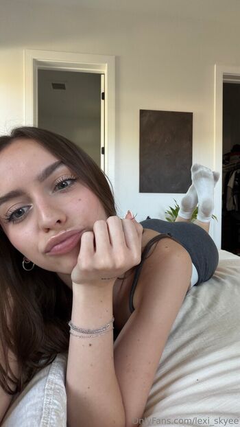 Full leaked Nnayetakk  page private onlyfans photo